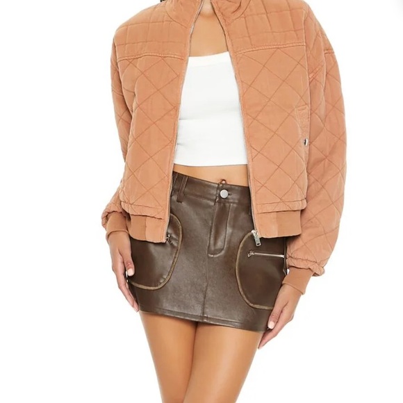 NWT Forever 21 Quilted Zip Up Camel Bomber Jacket - Picture 8 of 11